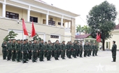 Da Nang Municipal Military Command deploys troops to repair houses for flood-affected residents